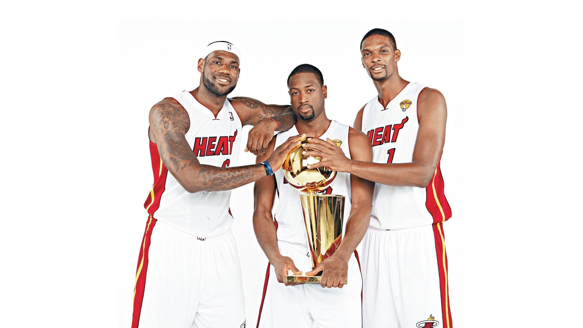 震惊!太阳爆冷广厦,西亚卡姆总决赛封神!NBA与CBA冰火两重天,篮球的世界疯了!